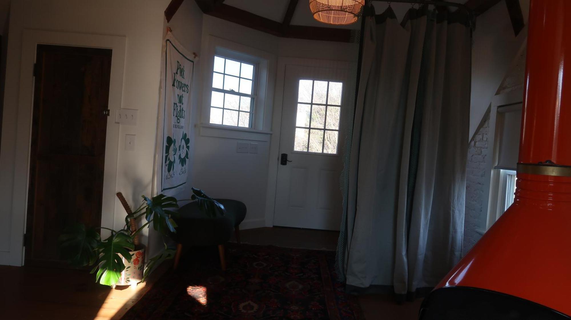Creative Private Attic 1Br Suite Honey Brook Екстериор снимка